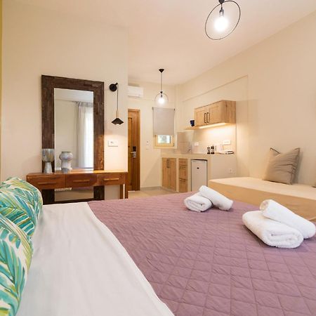 Lemonia Accommodations Agios Sostis  Exterior foto