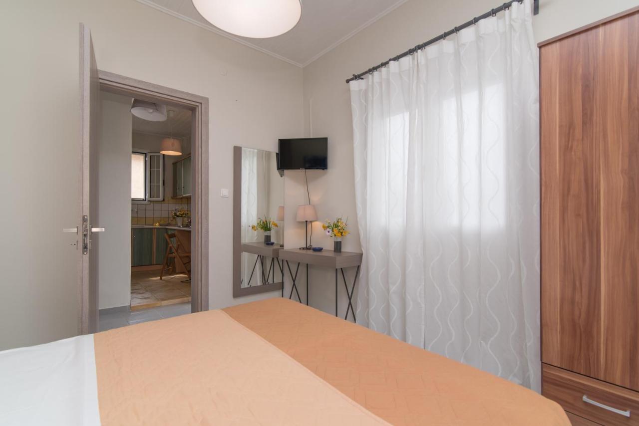 Lemonia Accommodations Agios Sostis  Exterior foto